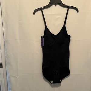 Black Shapewear Bodysuit with Adjustable Straps NWT Size L on tag but looks M-L